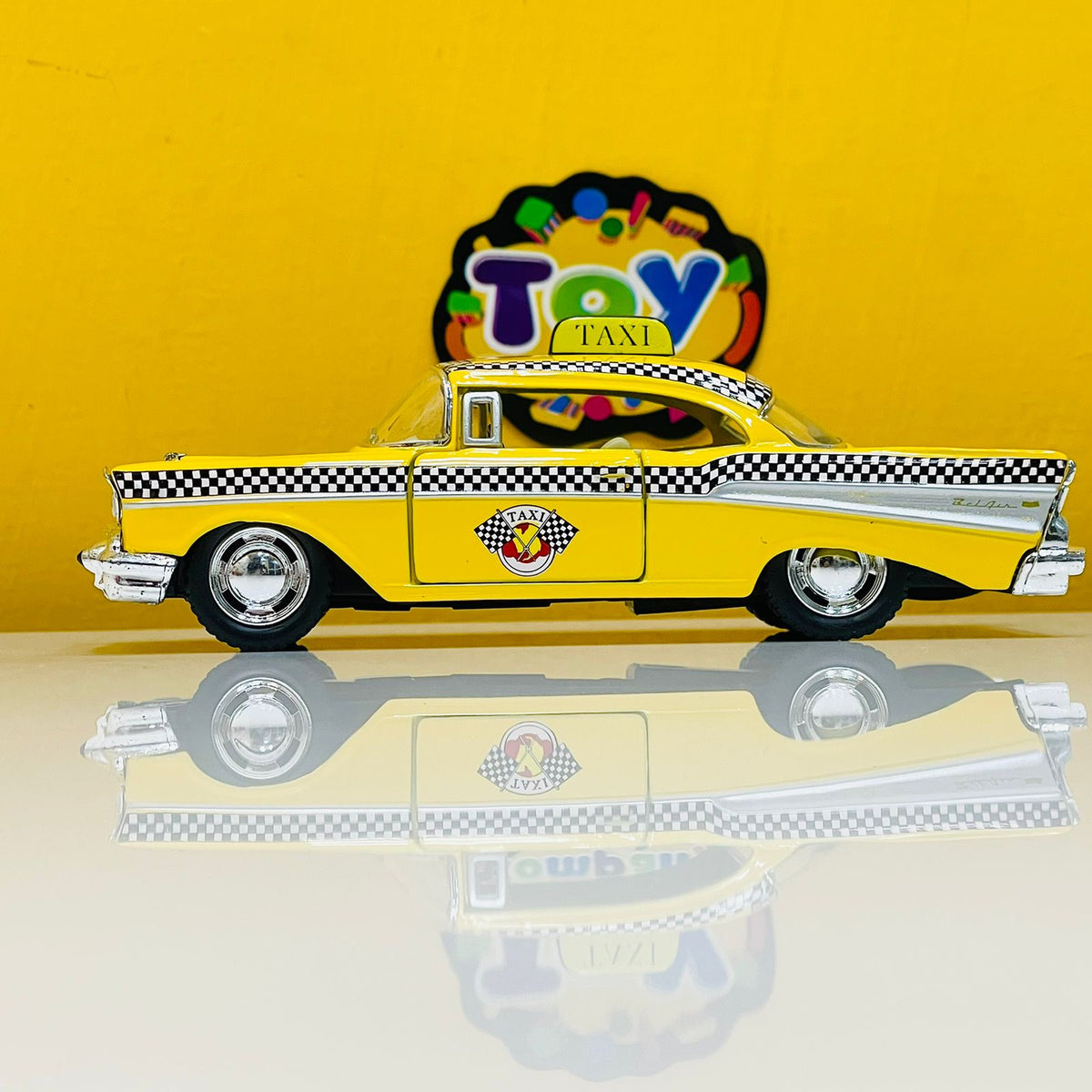 1:40 Kinsmart 1957 Chevrolet Bel Air - Taxi