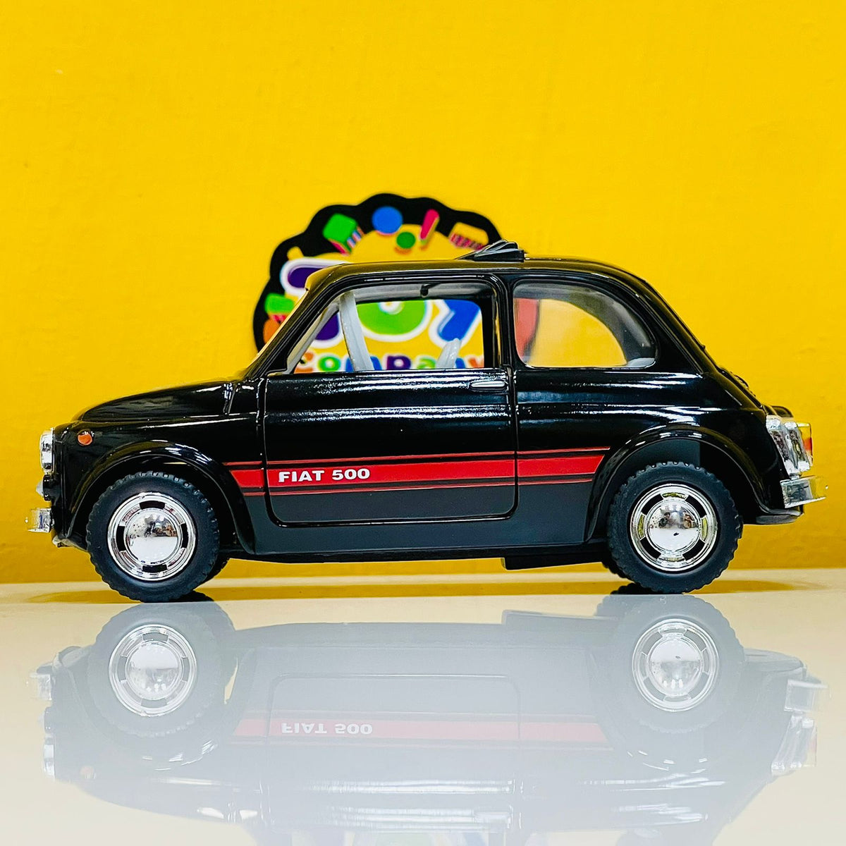 1:24 Kinsmart Fiat 500