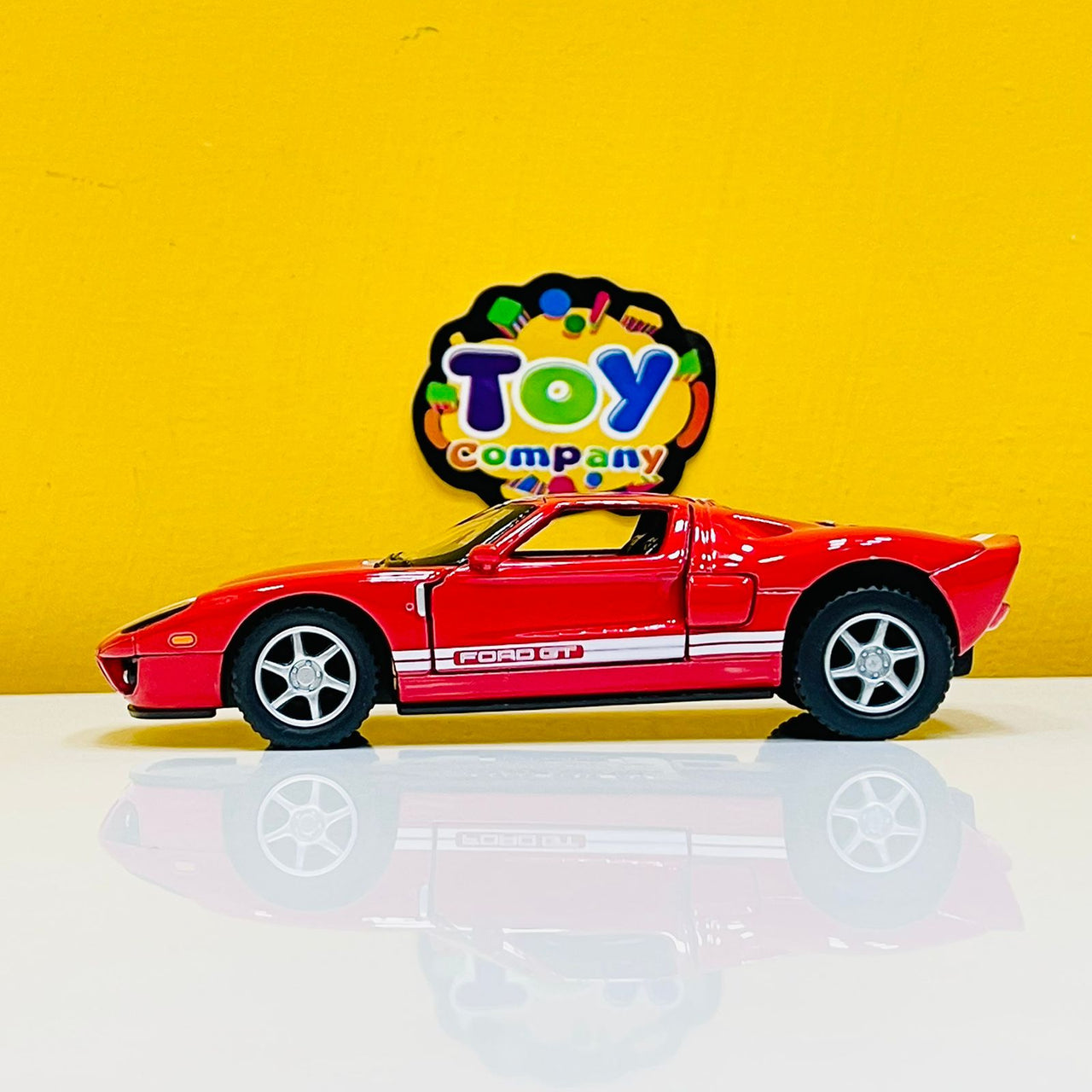 1:36 Kinsmart 2006 Ford Mustang GT