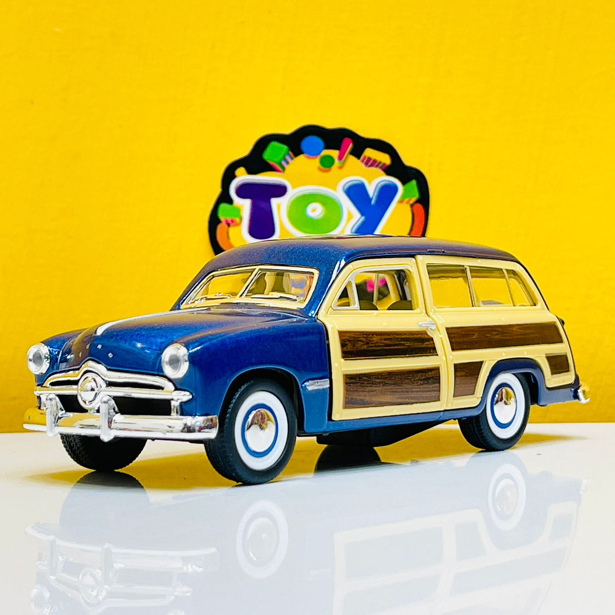 1:40 Kinsmart 1949 Ford Woody Wagon