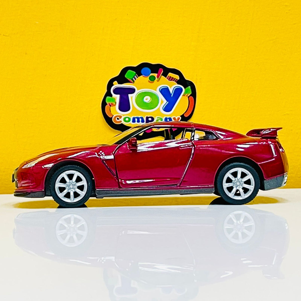 1:36 Kinsmart 2009 Nissan GT-R R35