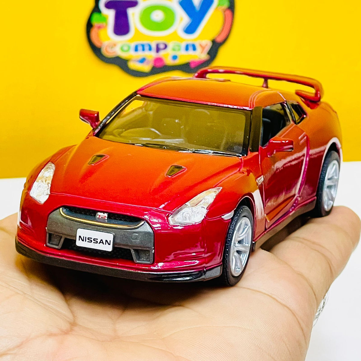 1:36 Kinsmart 2009 Nissan GT-R R35