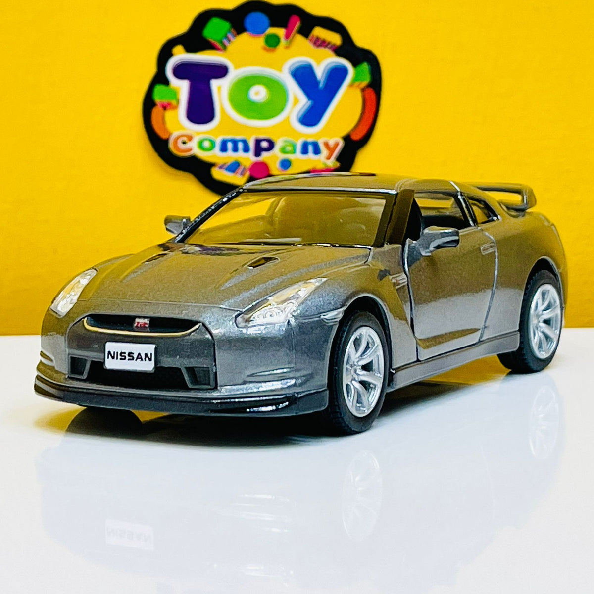 1:36 Kinsmart 2009 Nissan GT-R R35