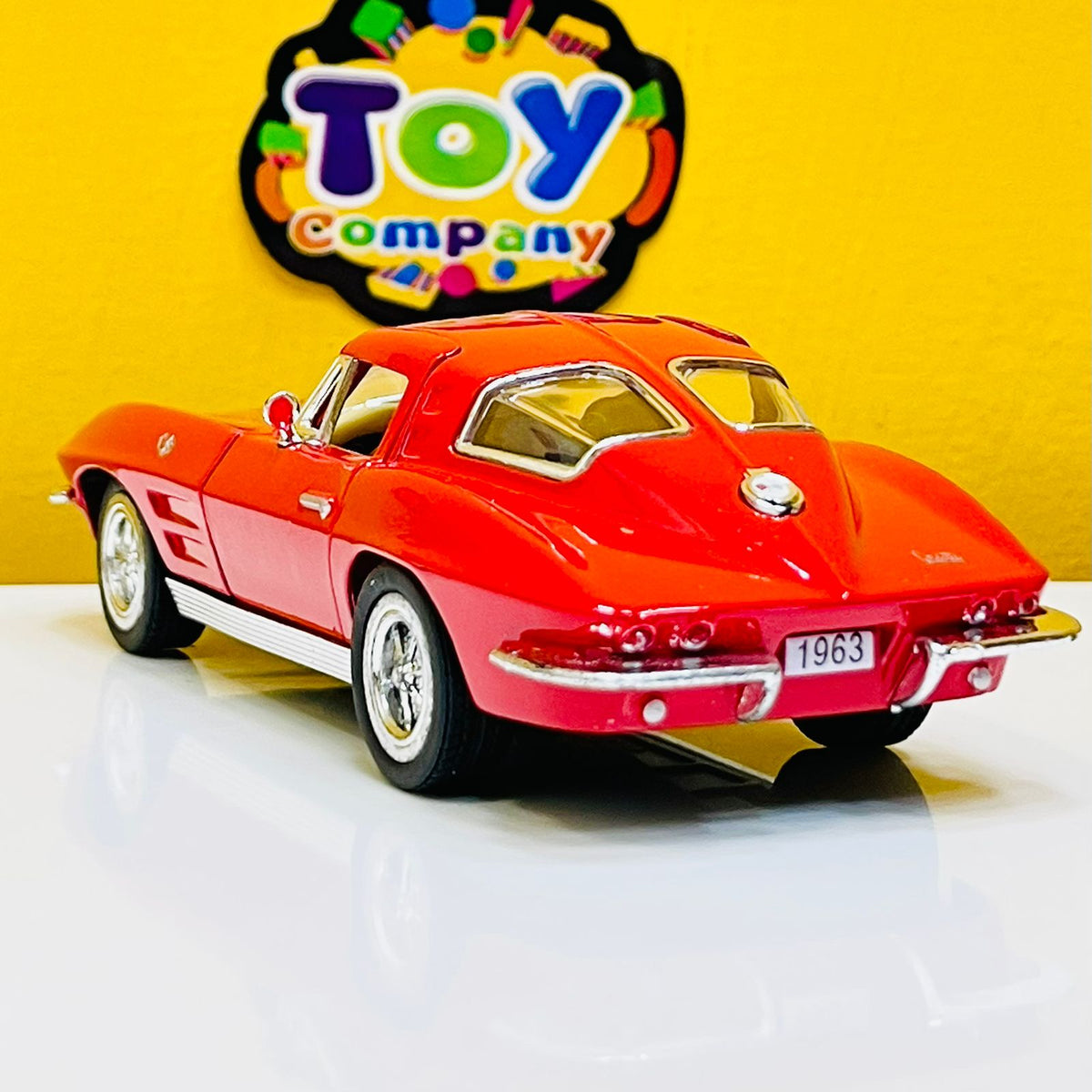 1:36 Kinsmart 1963 Corvette Sting Ray