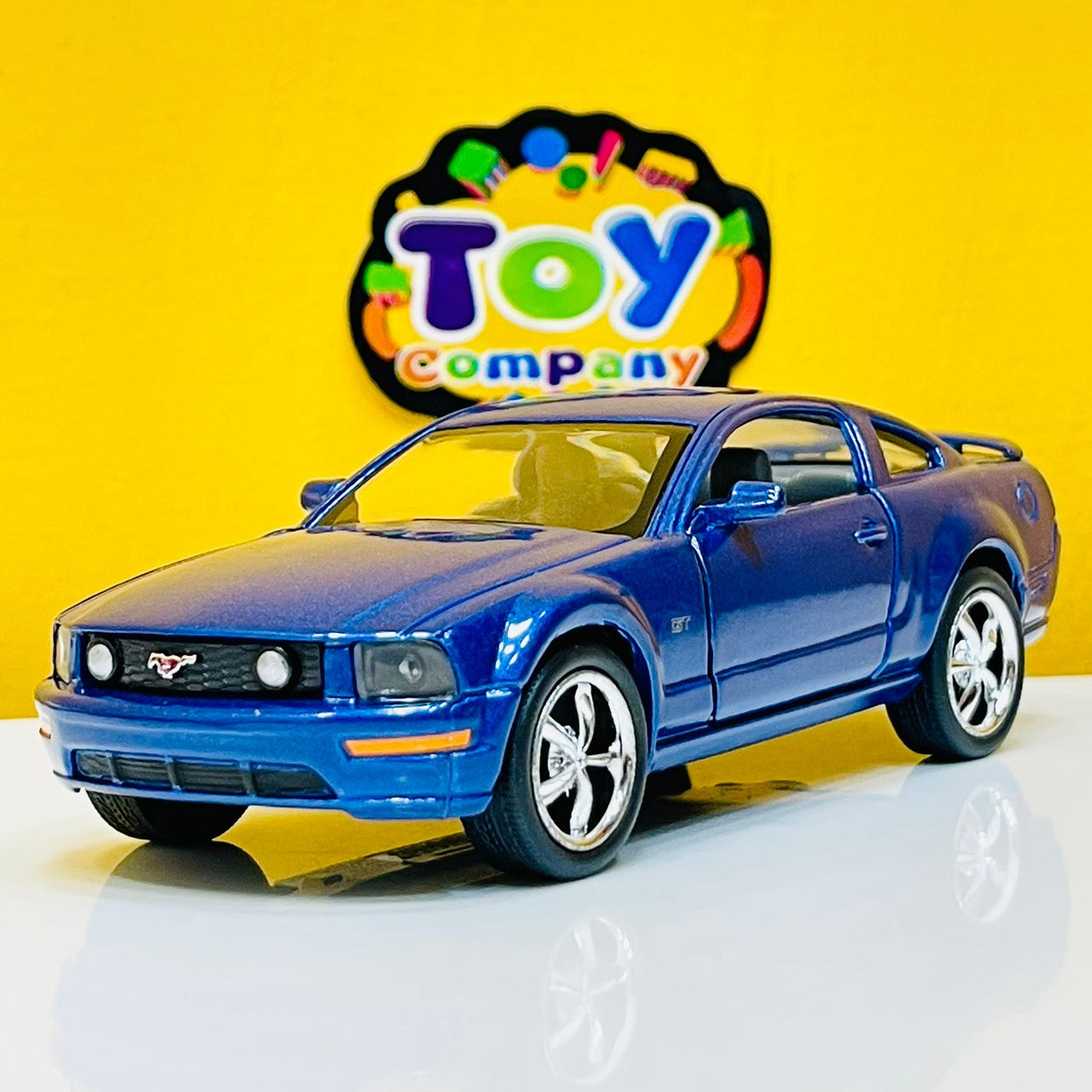 1:38 Kinsmart 2006 Ford Mustang GT