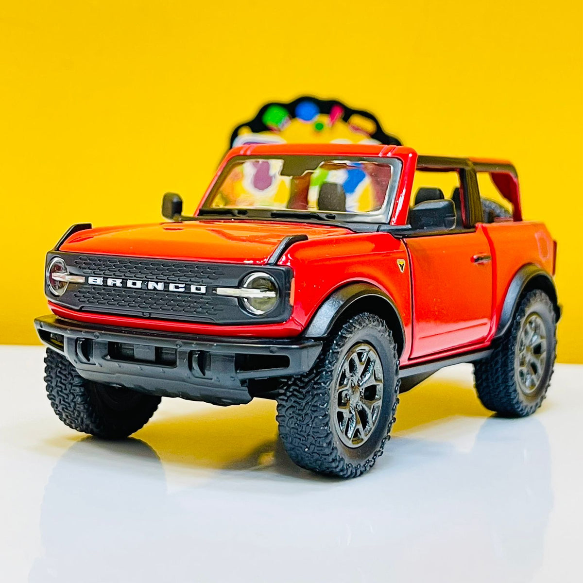 1:34 Kinsmart 2022 Ford Bronco Jeep
