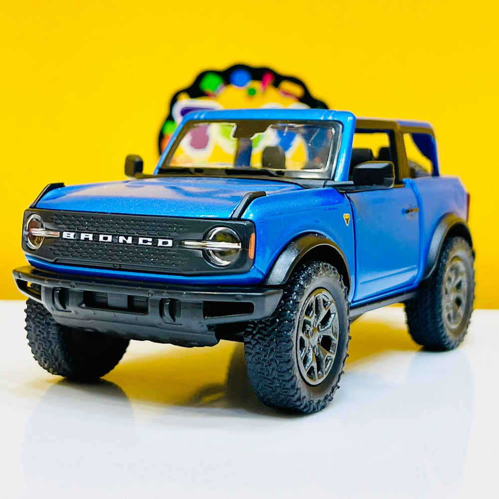 1:34 Kinsmart 2022 Ford Bronco Jeep