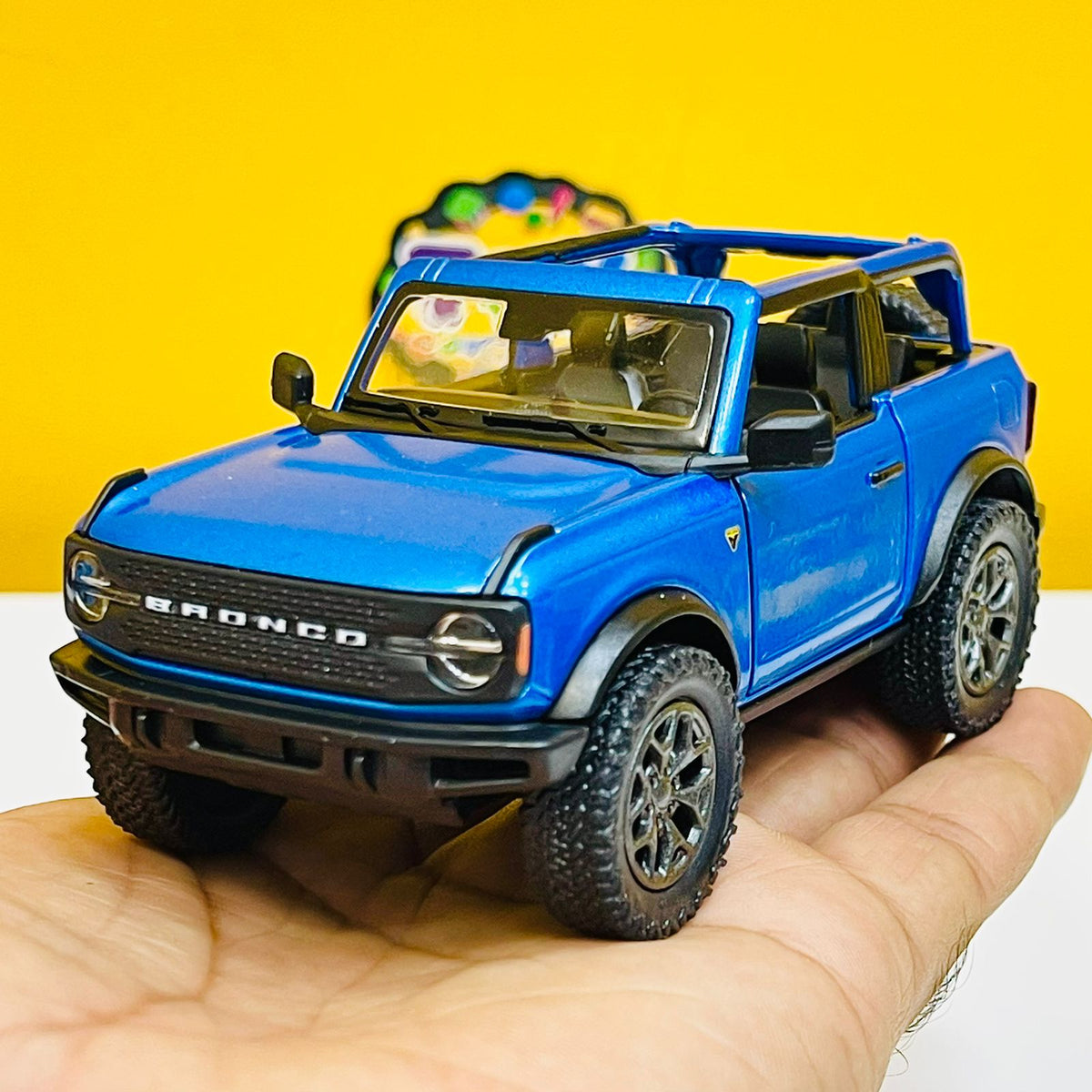1:34 Kinsmart 2022 Ford Bronco Jeep