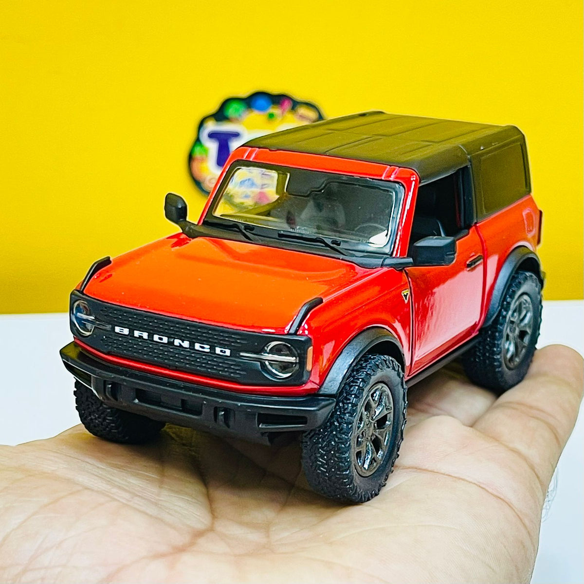1:34 Kinsmart 2022 Ford Bronco Jeep