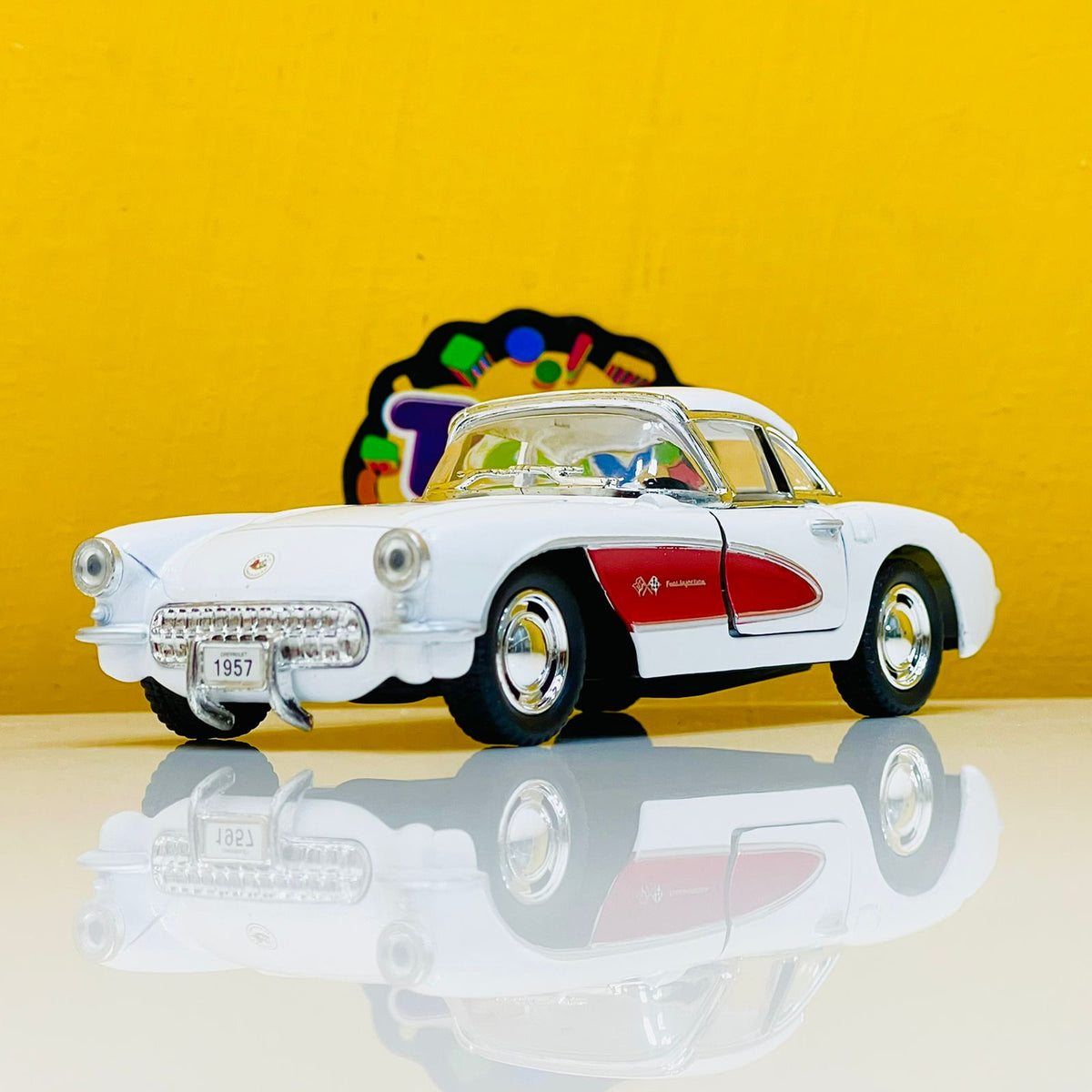 Kinsmart Metal Body 1957 Chevrolet Corvette