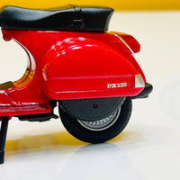 Welly 1:18 Diecast 2016 Vespa PX Model