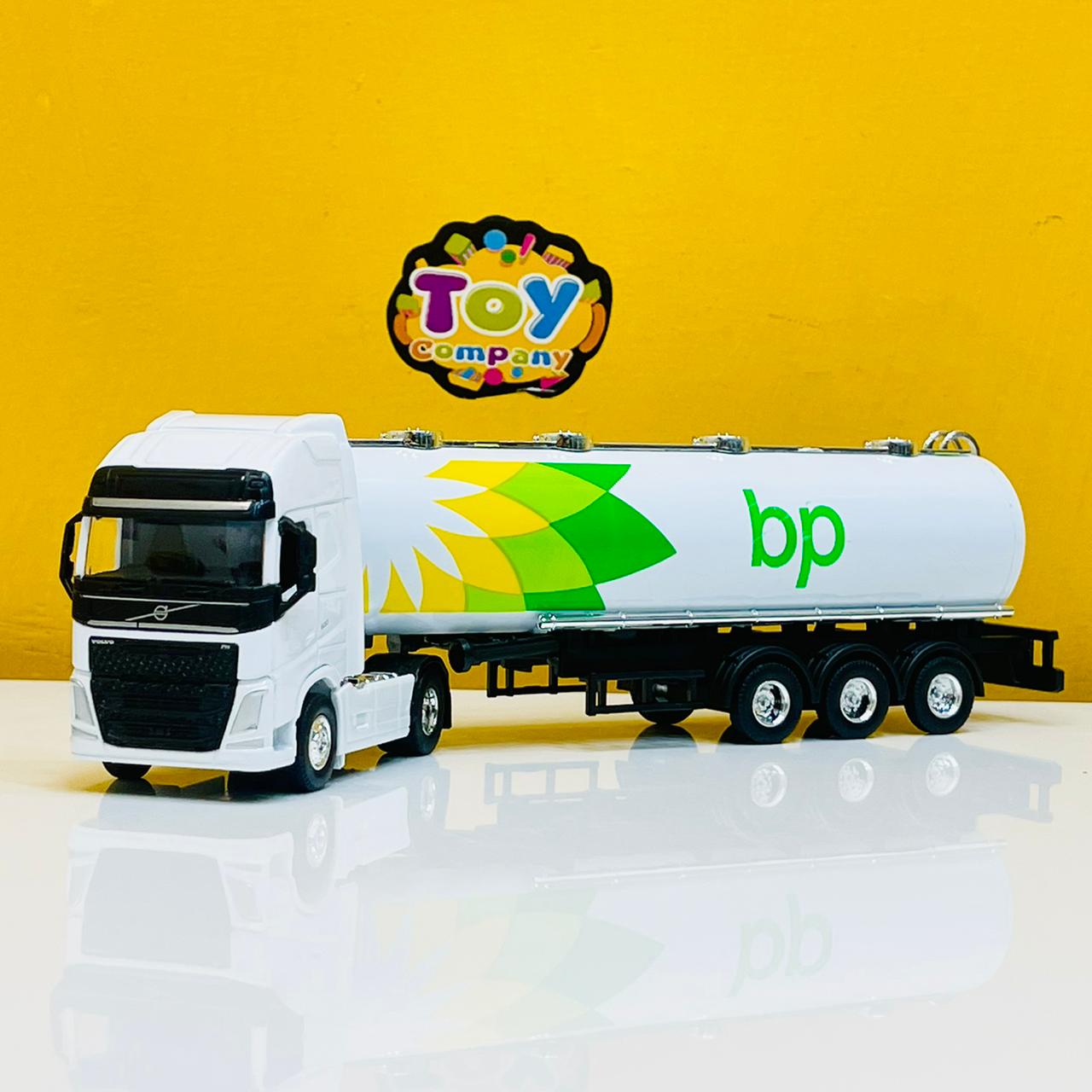 Welly 1:64 Diecast BP Oil Tanker