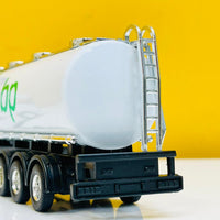 Welly 1:64 Diecast BP Oil Tanker