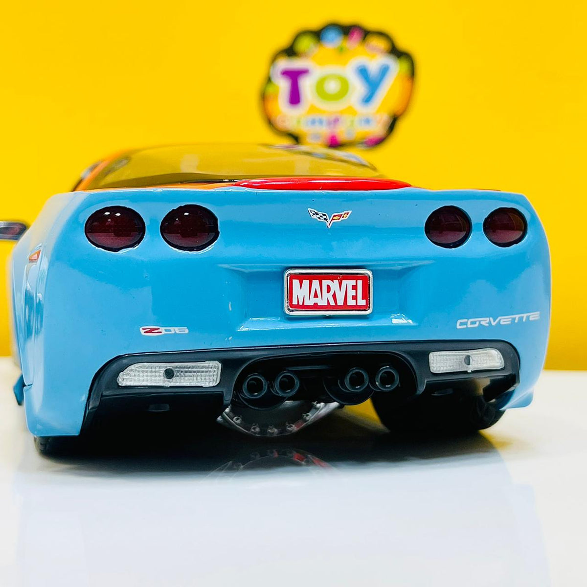 Marvel Avengers 2006 Chevrolet Corvette Z06 With Metal Miniature