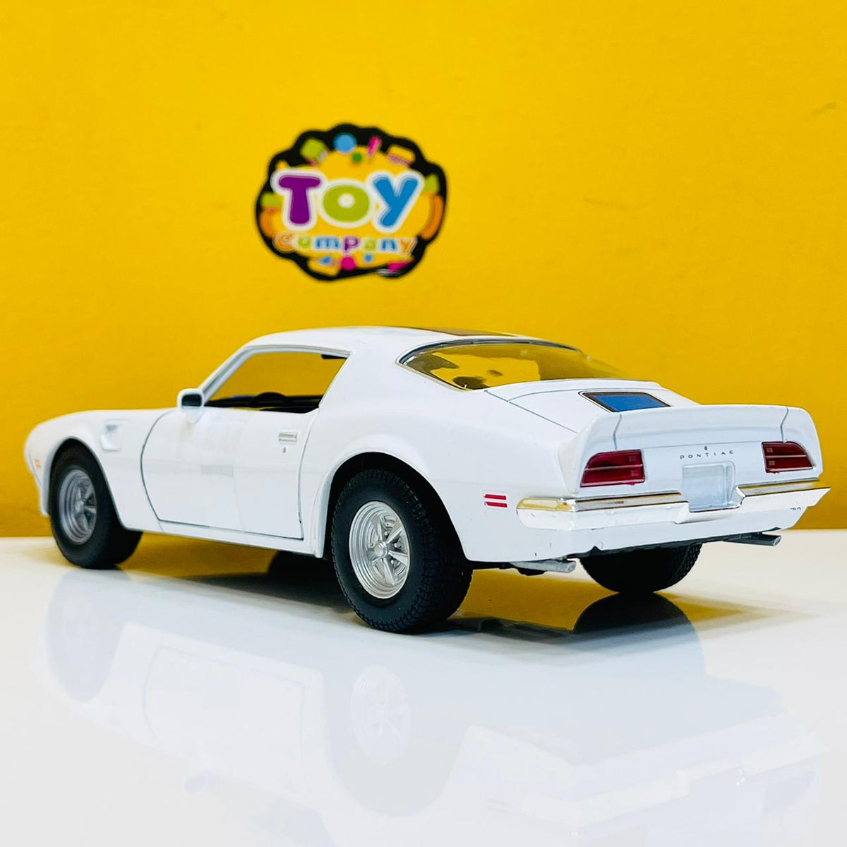 1:24 Diecast 1972 Pontiac Firebird Model Car