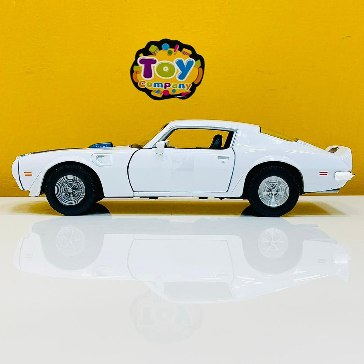 1:24 Diecast 1972 Pontiac Firebird Model Car