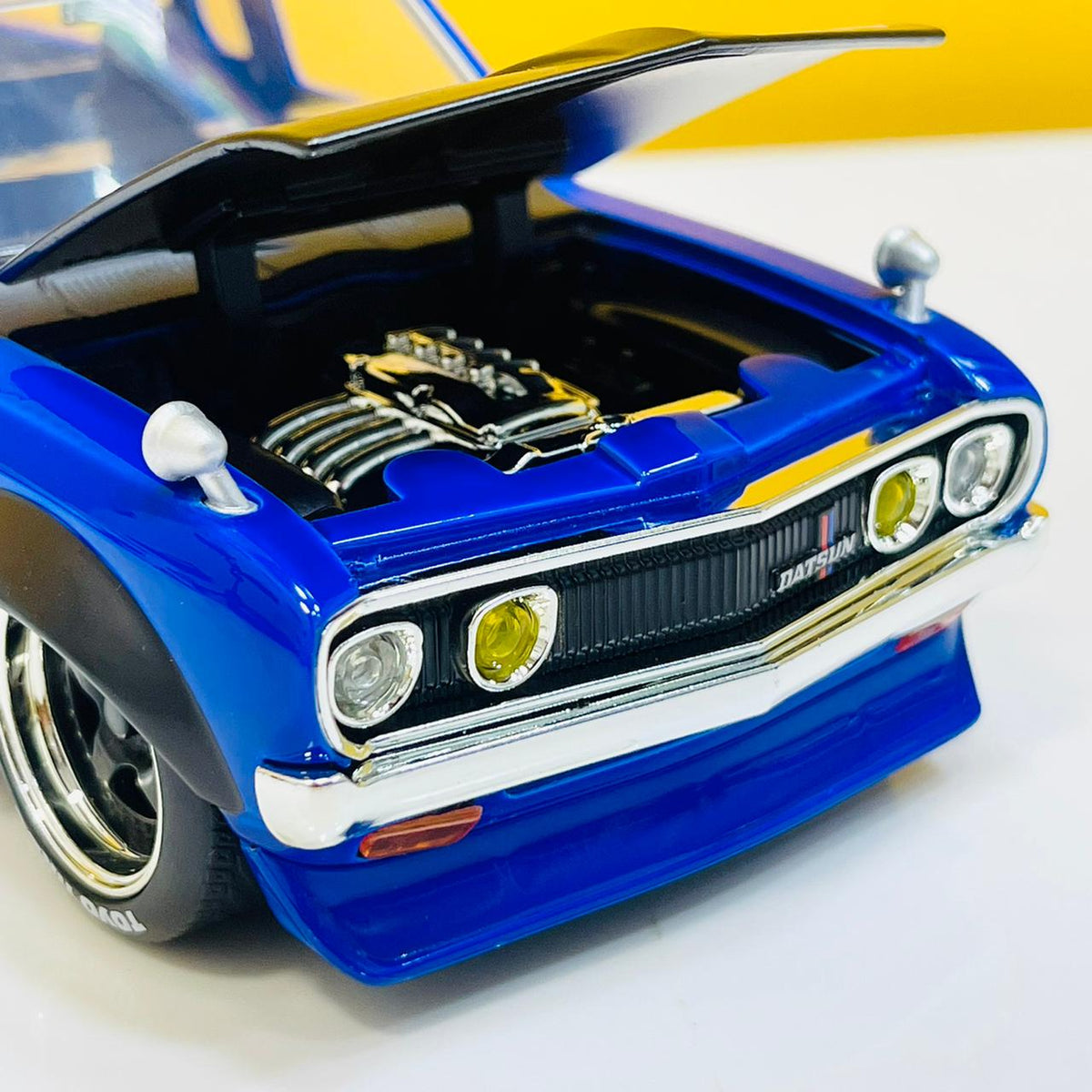 Diecast 1972 Datsun 620 Pickup Truck With Toyo Tires