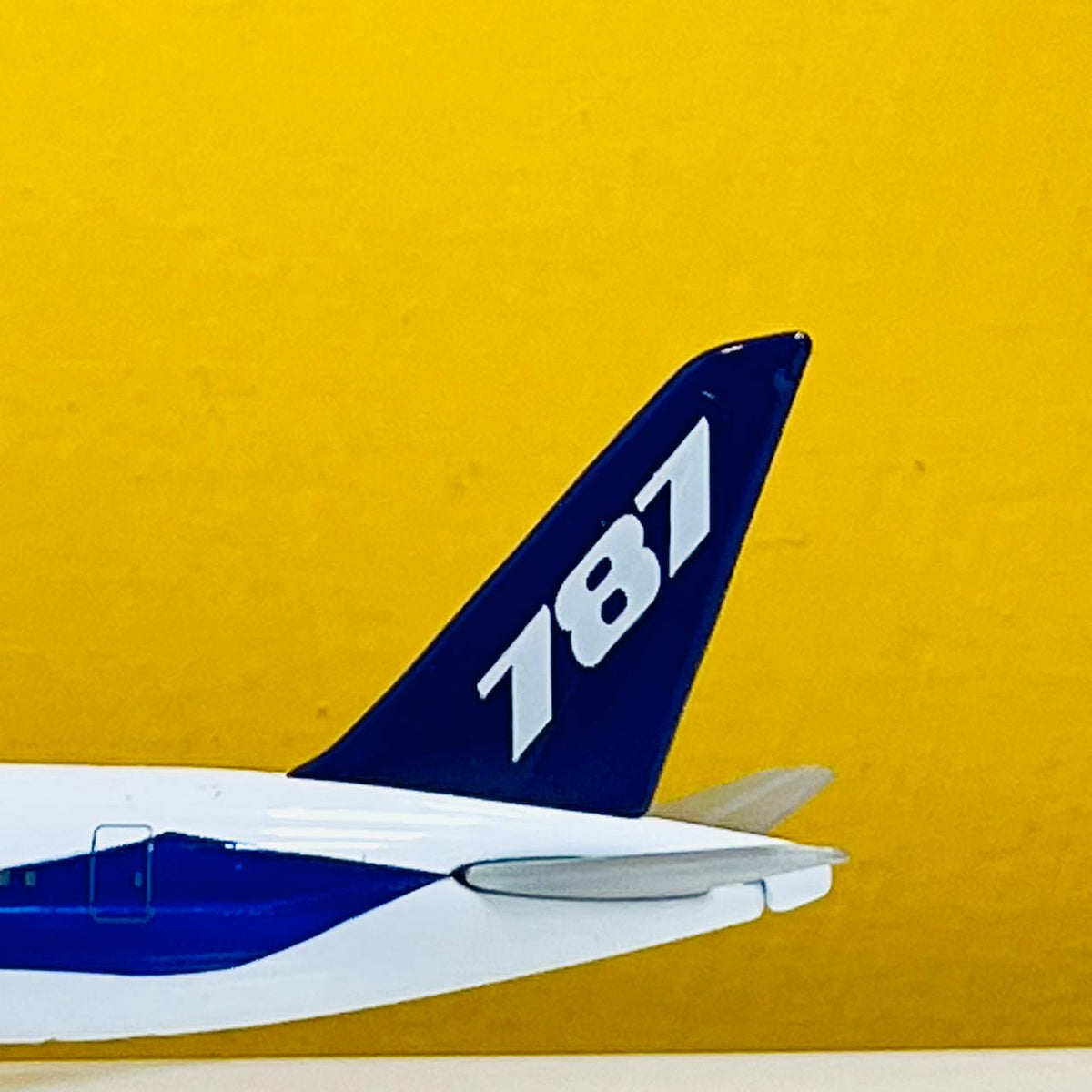Welly Diecast Boeing 747 Aviation Airways Plane