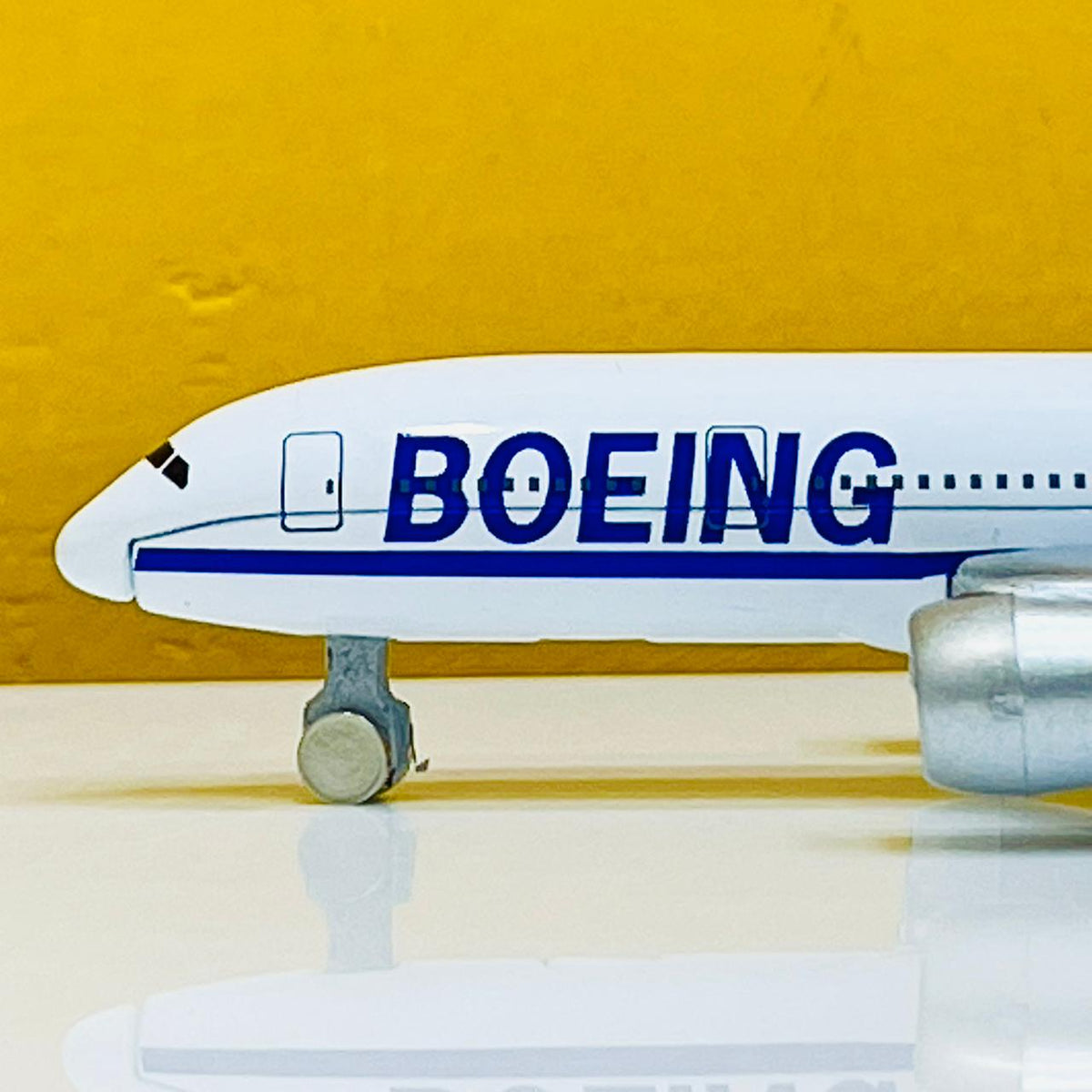 Welly Diecast Boeing 747 Aviation Airways Plane