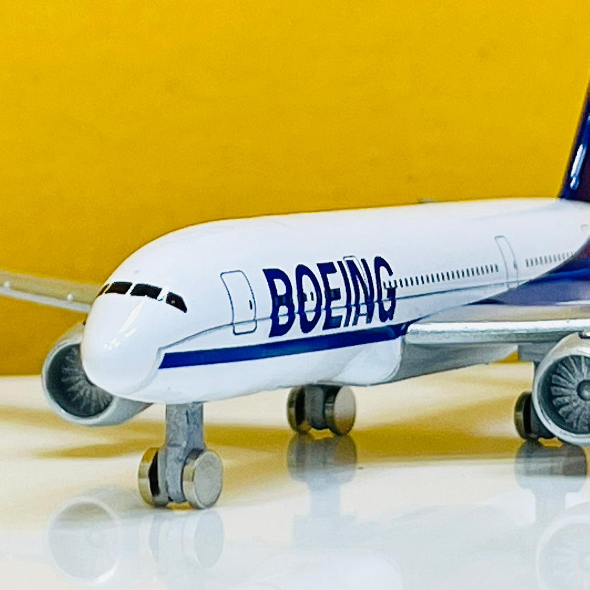 Welly Diecast Boeing 747 Aviation Airways Plane