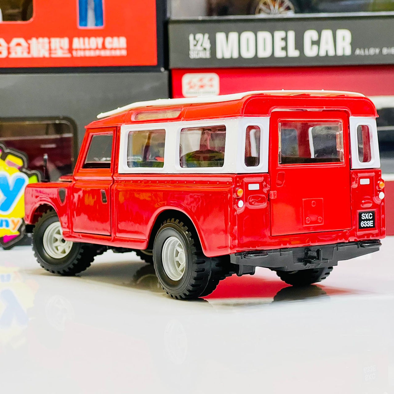 Bburago 1:24 Diecast Land Rover Series II