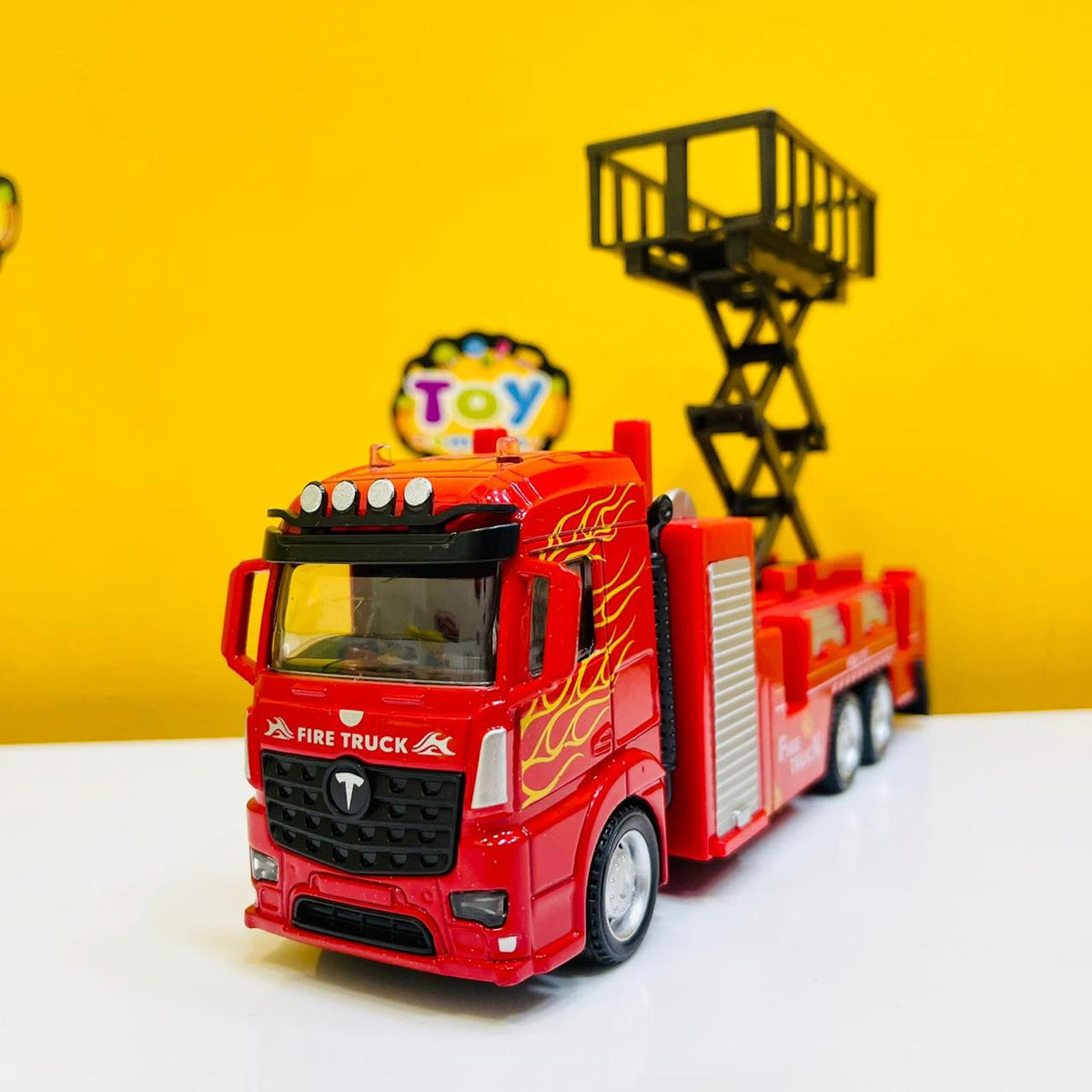 Metal Cabin 6 Wheels Fire Container Truck-Assortment