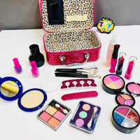 Realistic The Pretty Girl Makeup Box