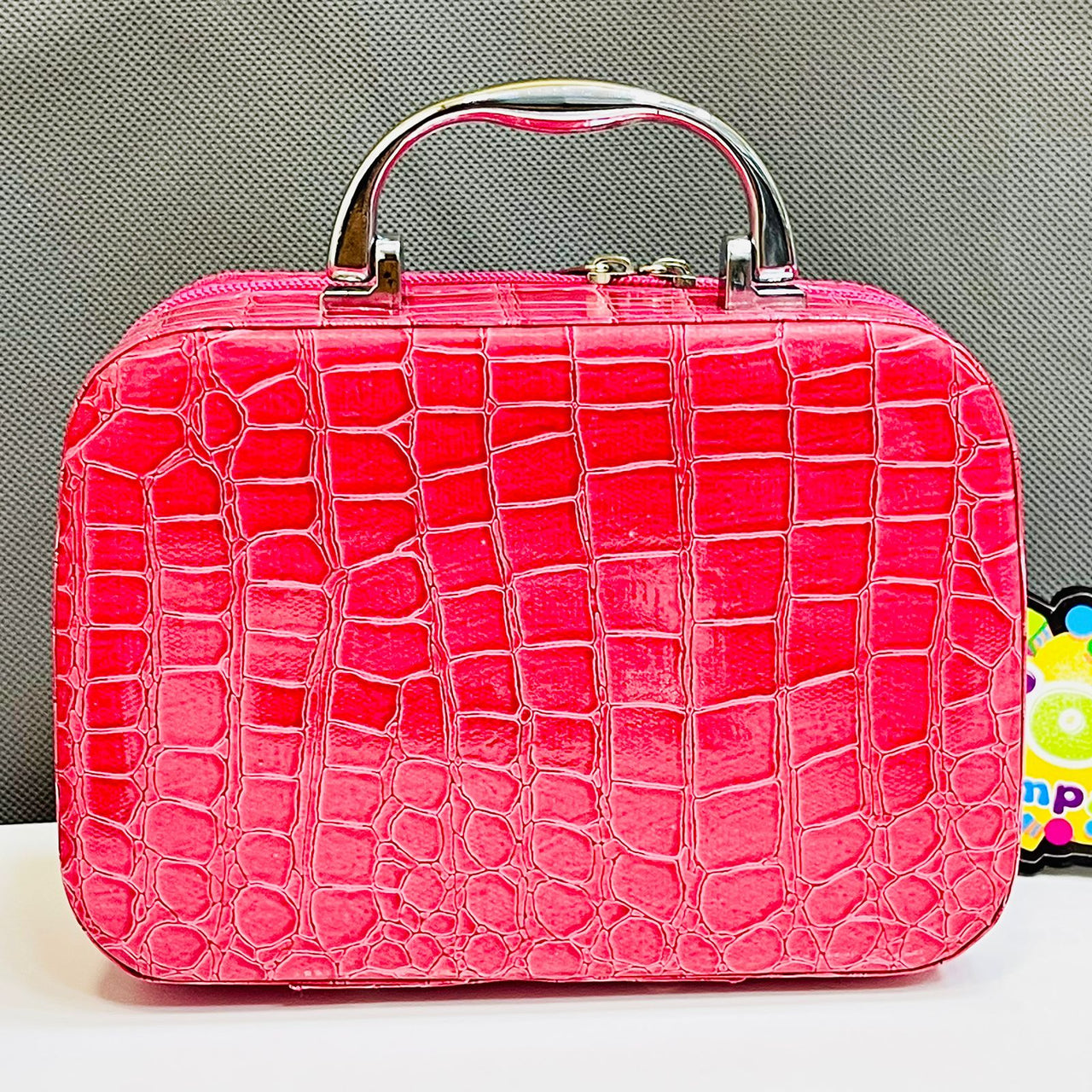 Realistic The Pretty Girl Makeup Box