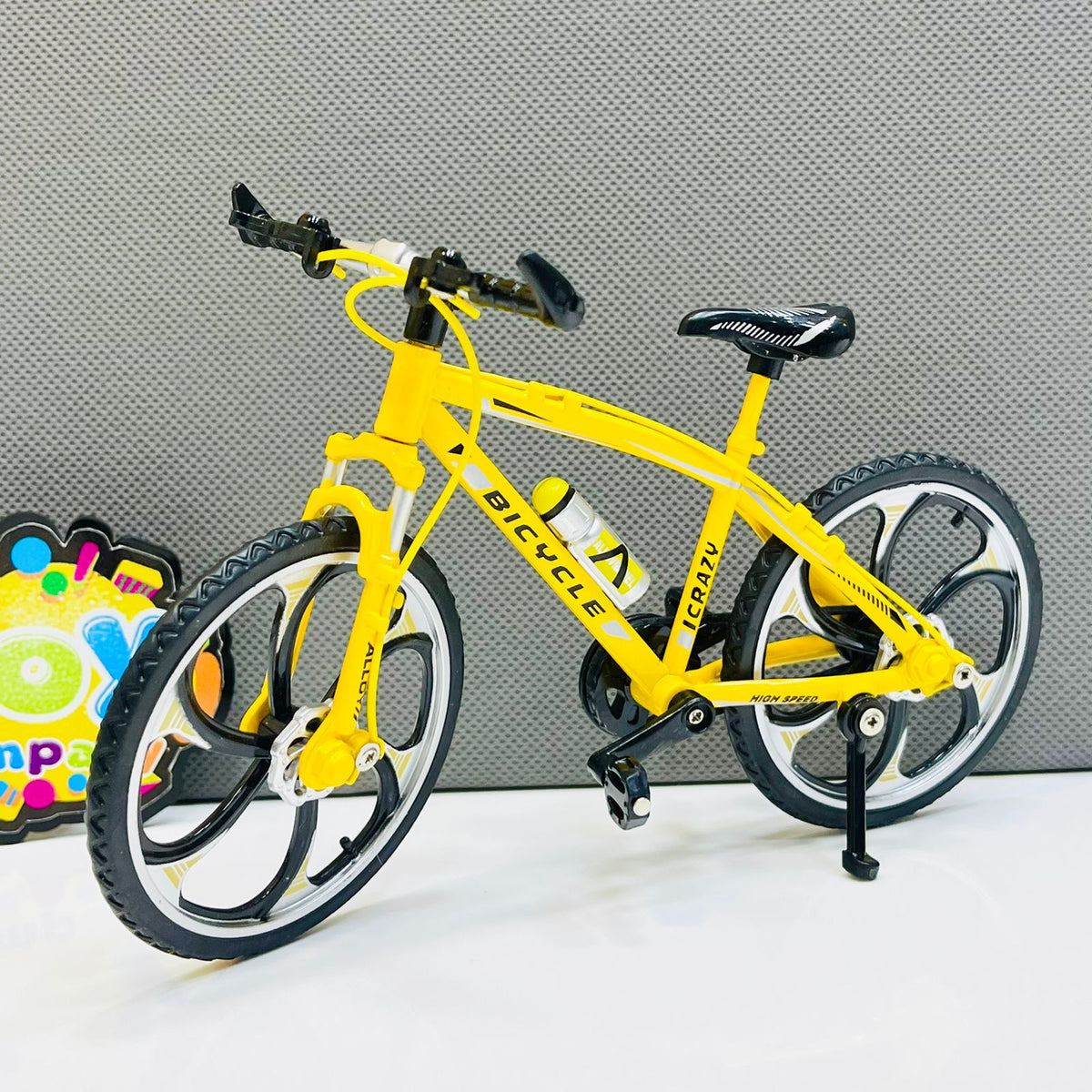 1:8 Scale Alloy Moveable Bicycle