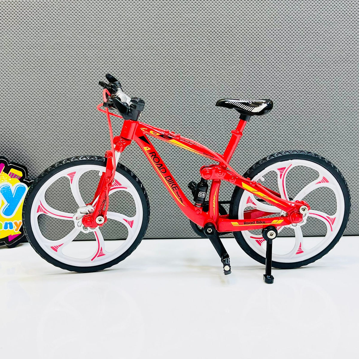 1:8 Scale Alloy Sports Bicycle