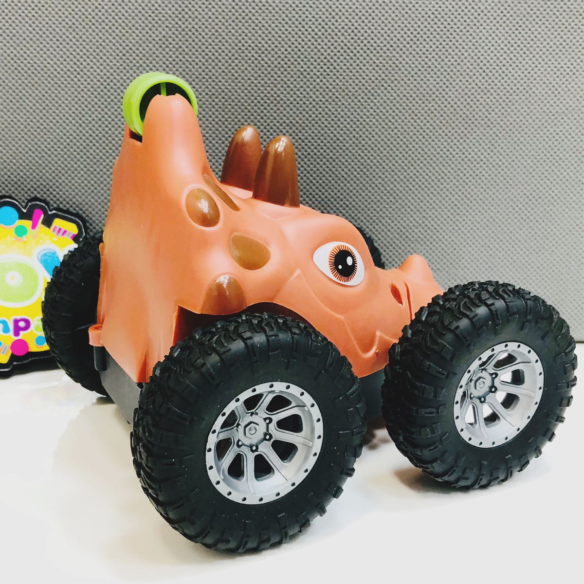 Light & Sound Dinosaur Stunt Car