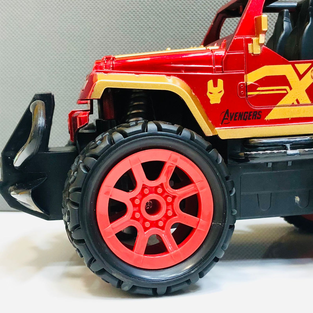 27MHz RC Iron-Man Off Road Jeep