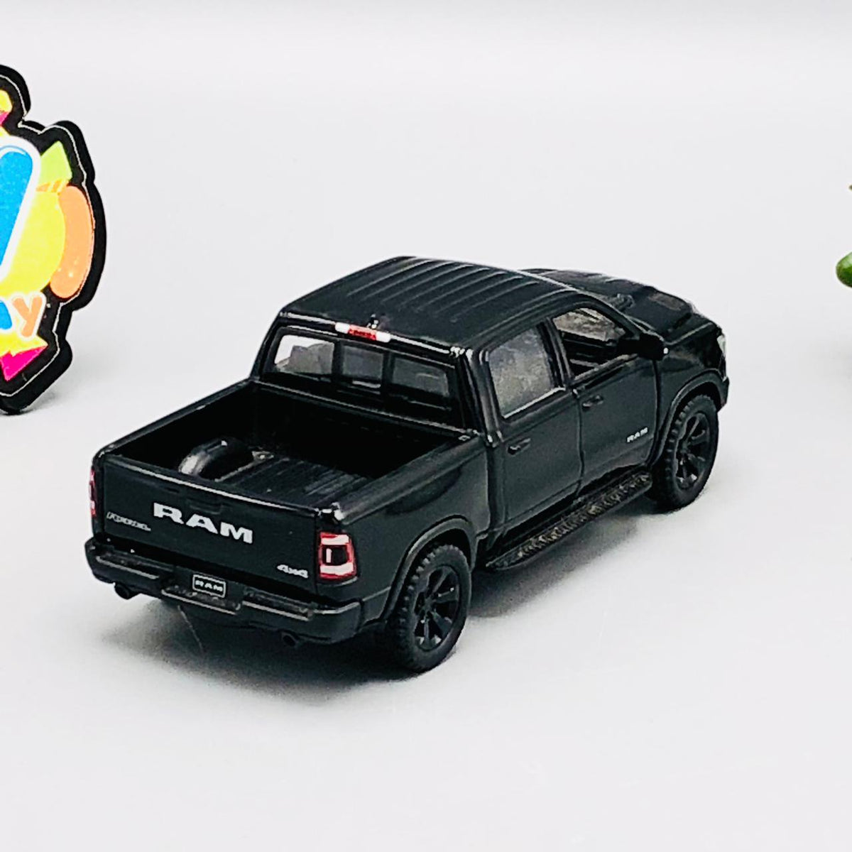 Kinsmart 2019 Dodge RAM 1500-Minor Fault