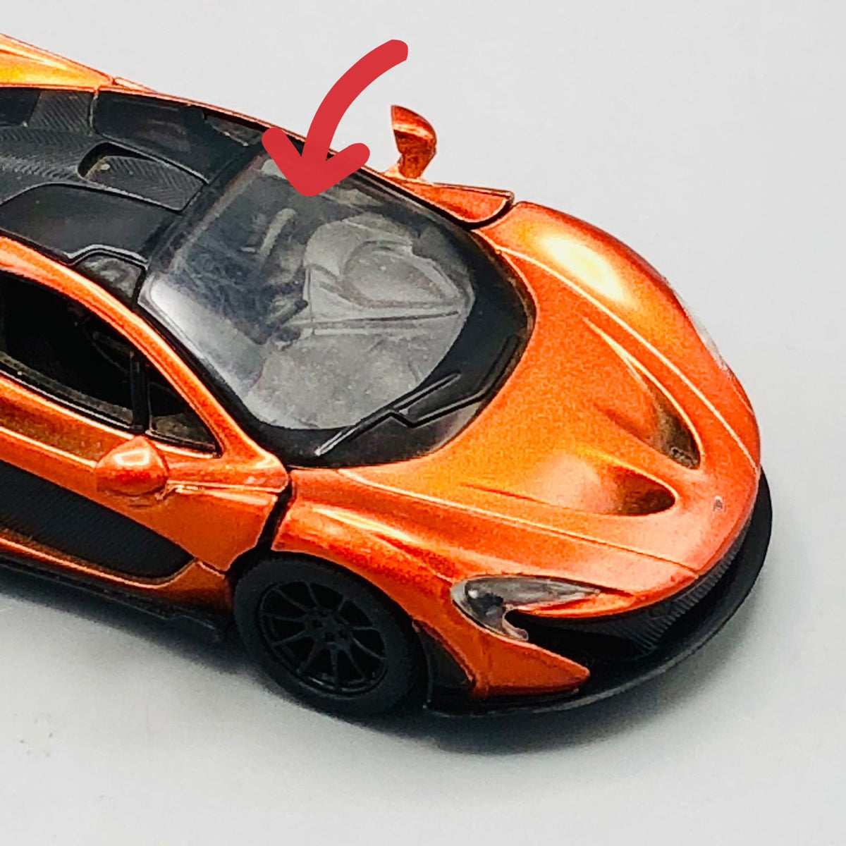Kinsmart Mclaren P1-Minor Fault
