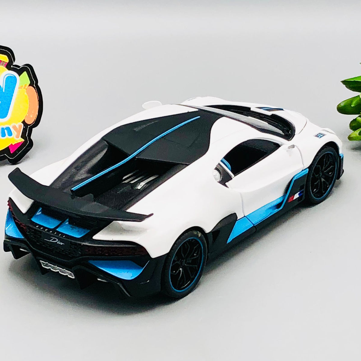 Diecast Metal 1:24 Bugatti Divo-Minor Fault