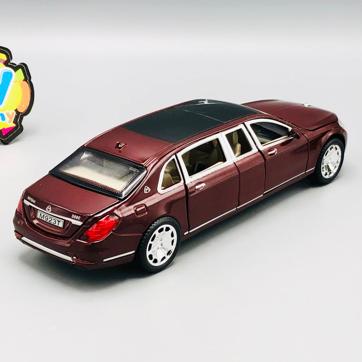 Diecast Metal Mercedes-Benz Maybach - Minor Fault