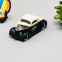 Maisto 1:64 Diecast Harley-Davidson 1936 Ford