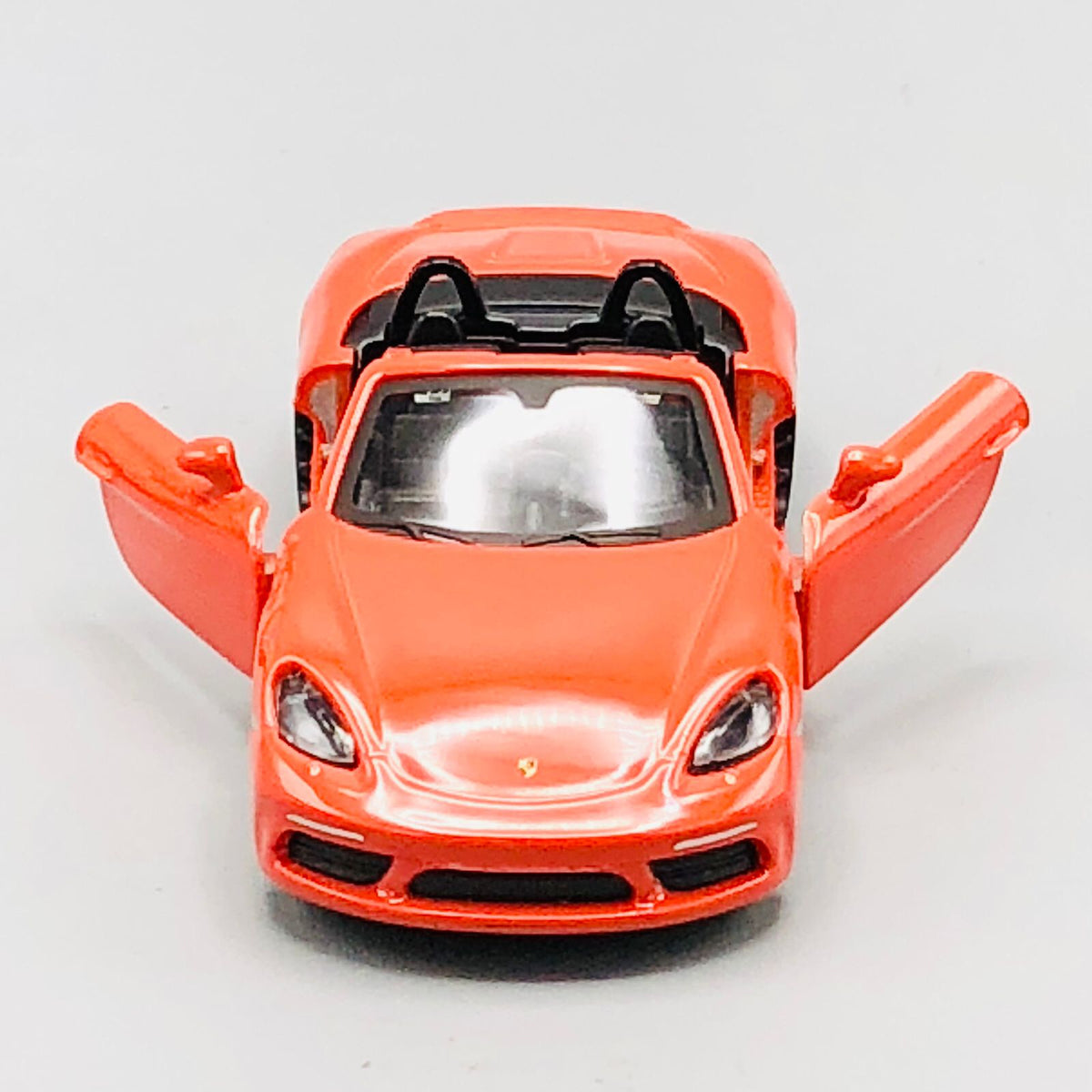 Maisto 1:43 Diecast Porsche 718 Boxster