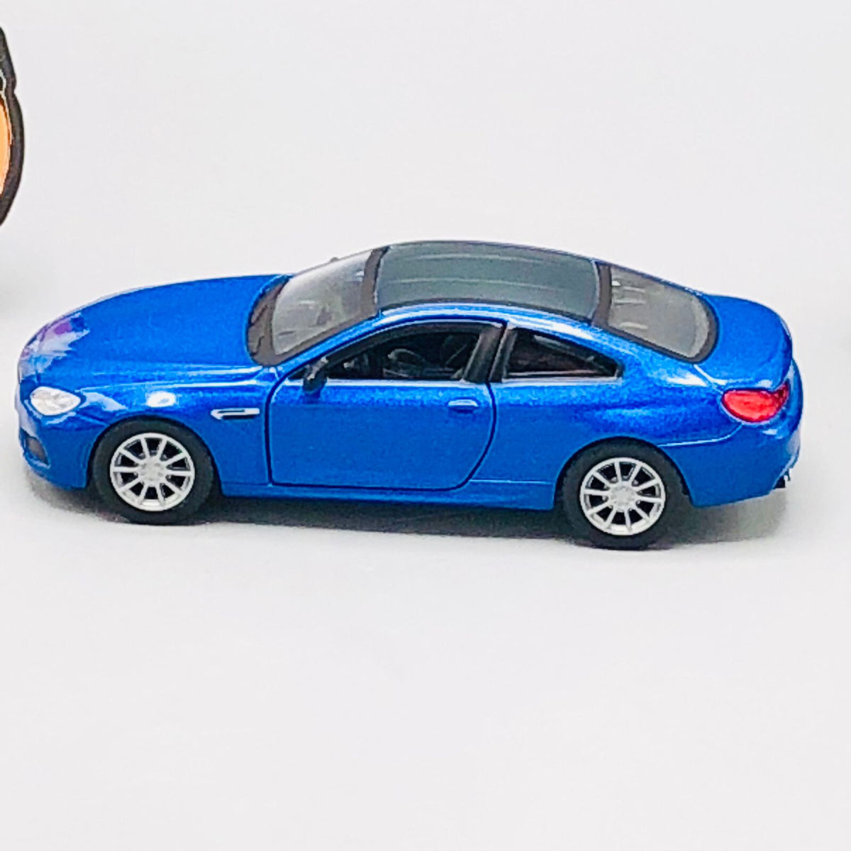 Maisto 1:42 Diecast BMW M6
