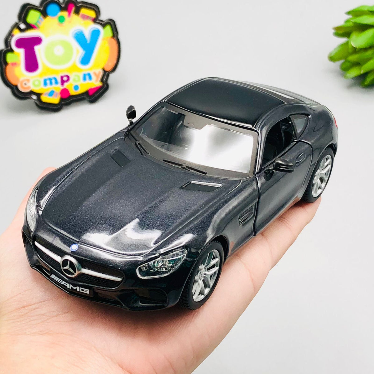 Bburago 1:32 Diecast Mercedes AMG GT