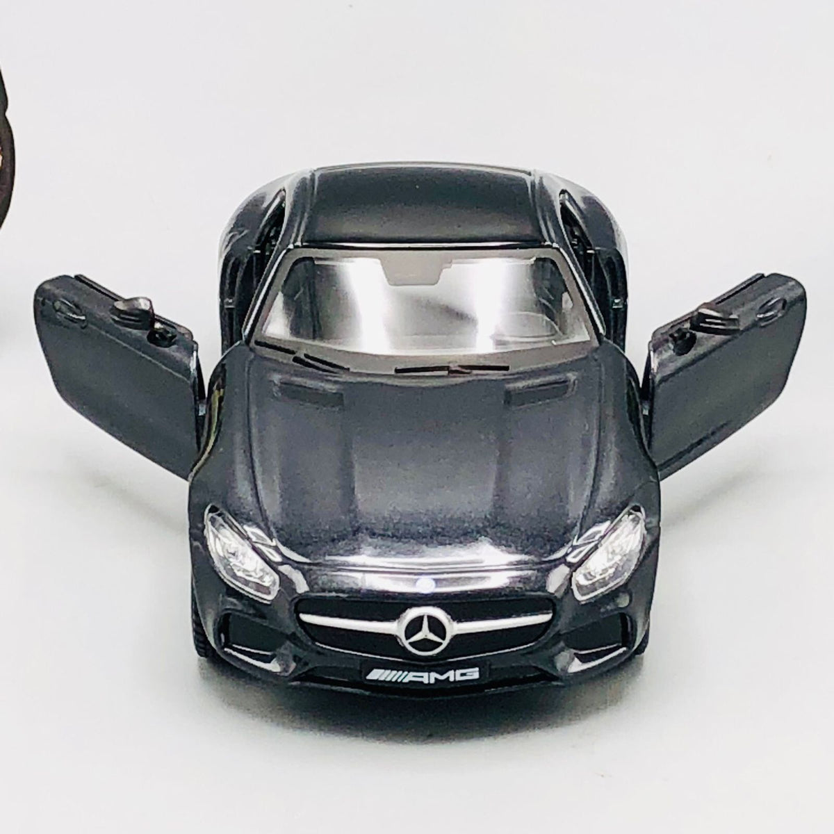 Bburago 1:32 Diecast Mercedes AMG GT