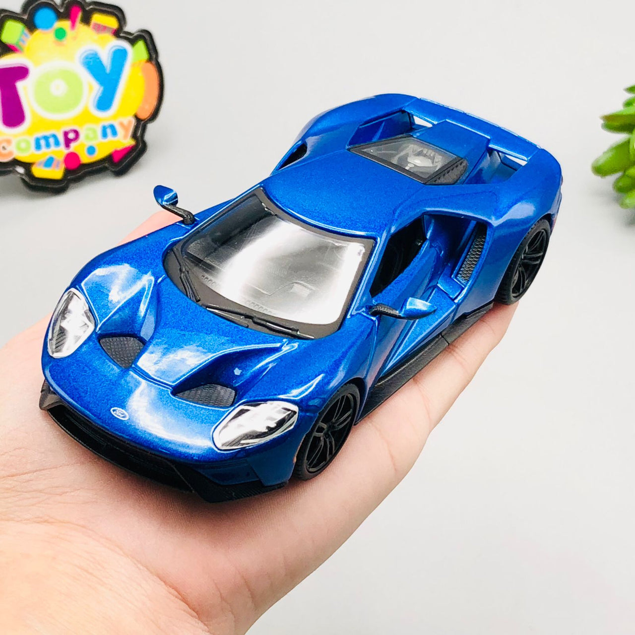 Bburago 1:32 Diecast 2017 Ford GT