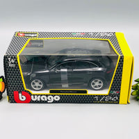 Bburago 1:24 Diecast Porsche Macan