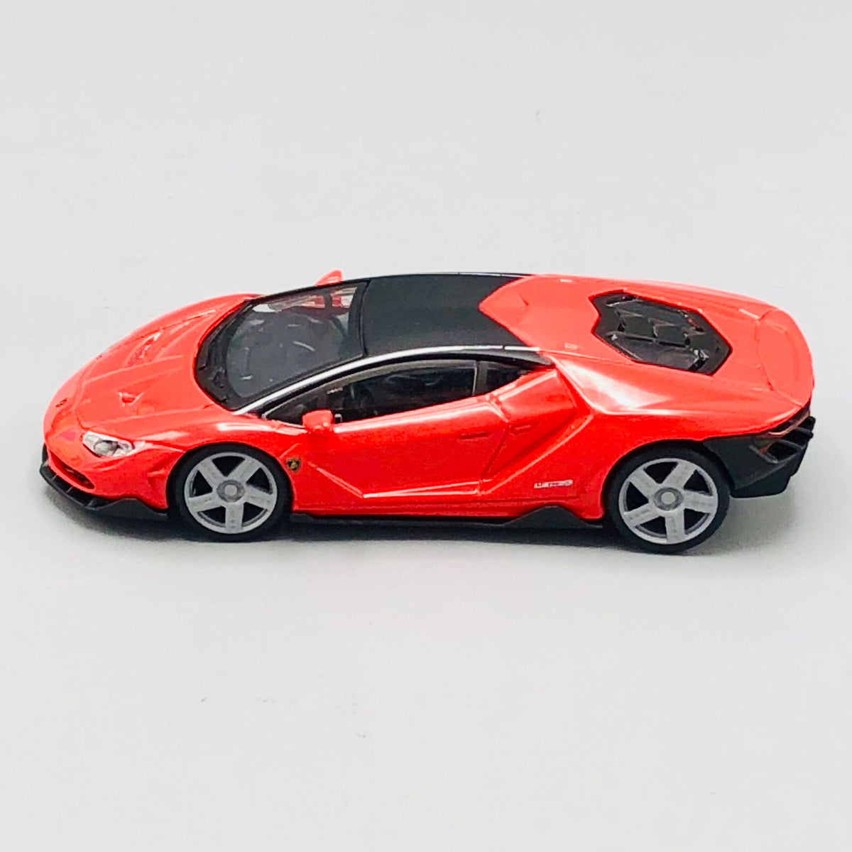 Maisto 1:43 Diecast Lamborghini Centenario