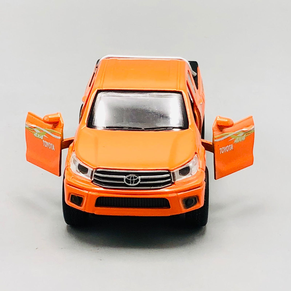 1:43 Diecast Toyota Hilux Revo 4x4