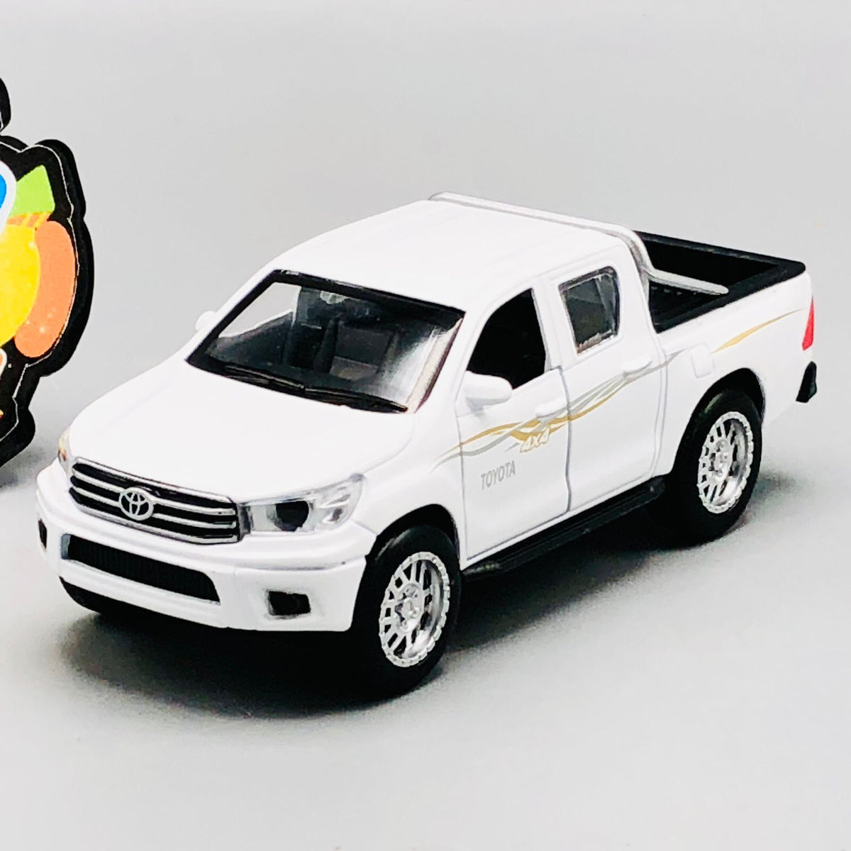 1:43 Diecast Toyota Hilux Revo 4x4