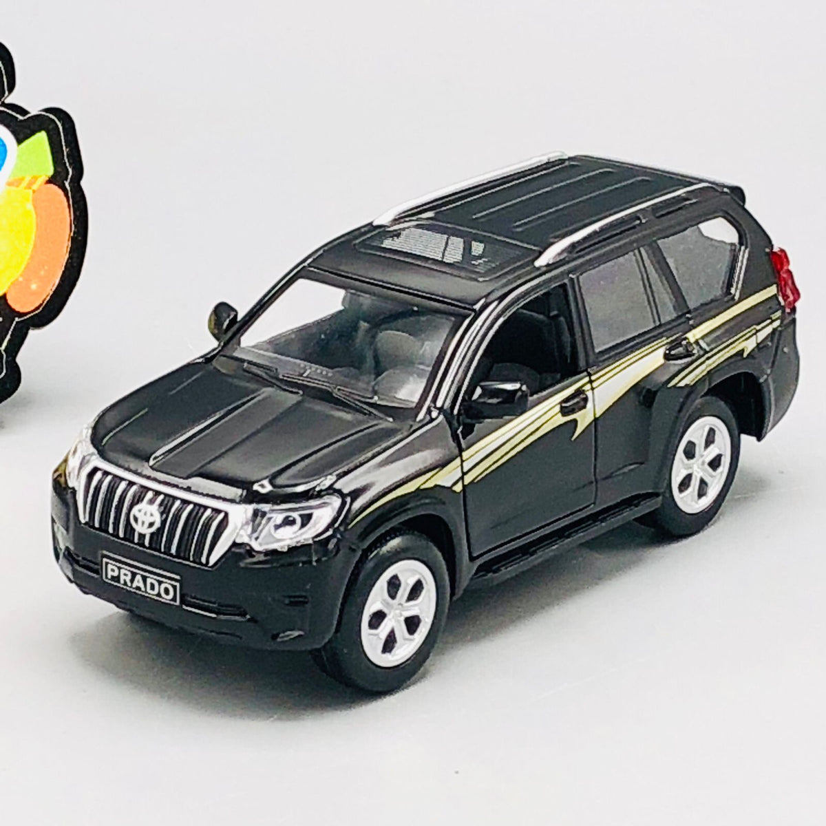 1:40 Diecast Land Cruiser Prado