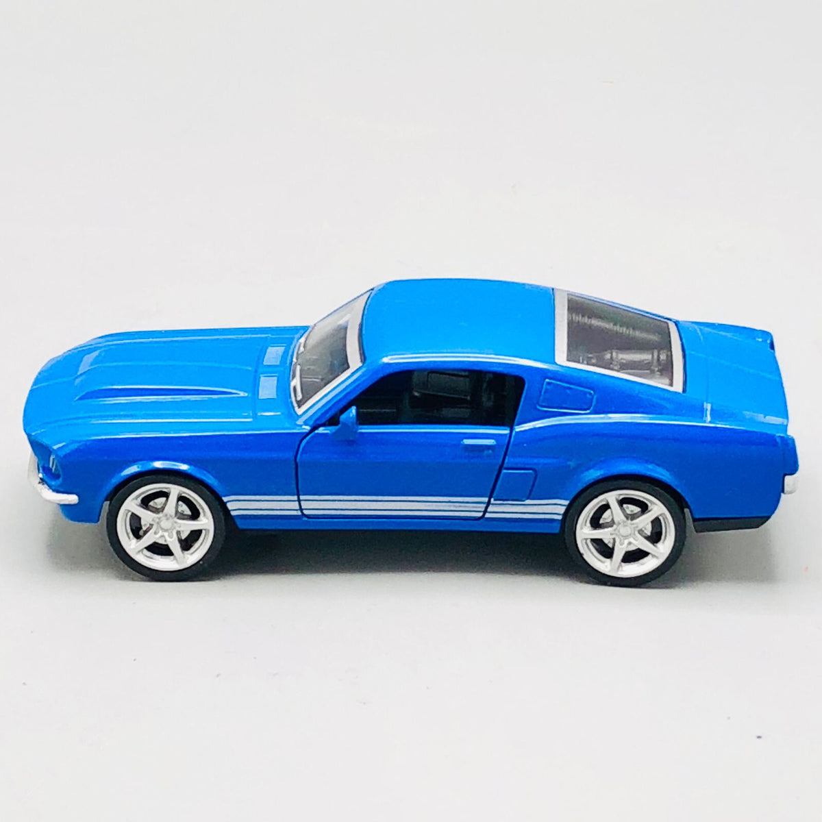 1:40 Diecast Ford Mustang Shelby GT