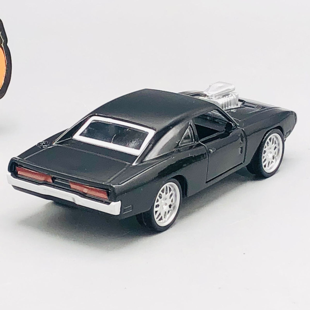 1:40 Diecast Dodge Charger R/T Model Car