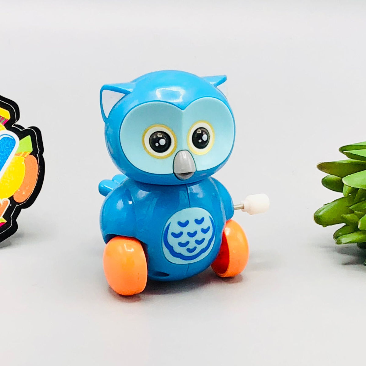 Friction Wind-Up Owl